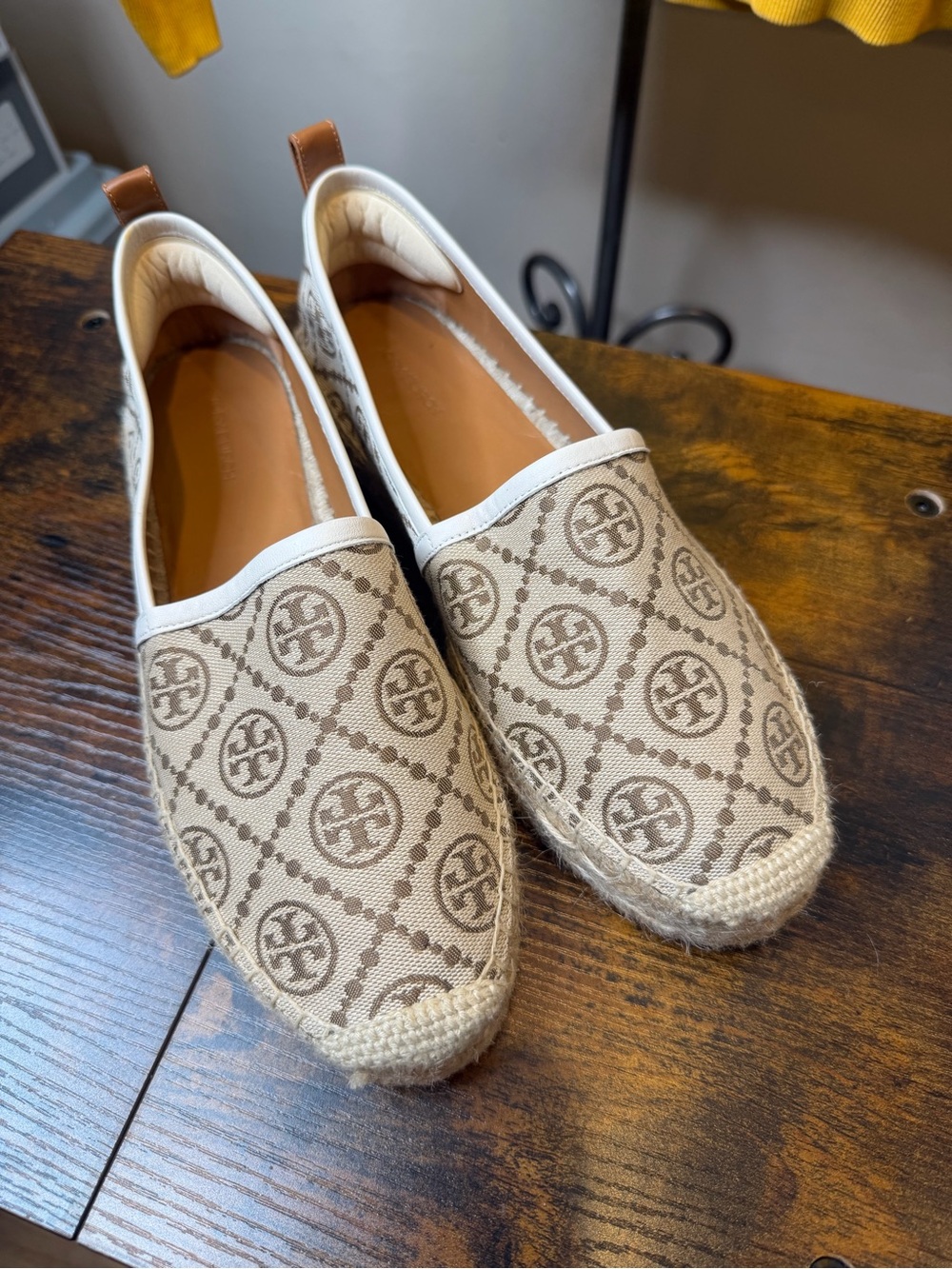 Tory Burch Beige Logo Espadrille Slip-Ons Size 8.5